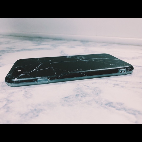 Black Marble Silicone IPhone 7/8 Case - Picture 3 of 3